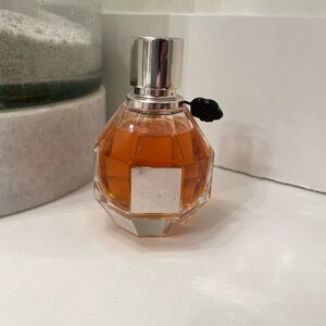 Viktor & Rolf Flowerbomb Perfume